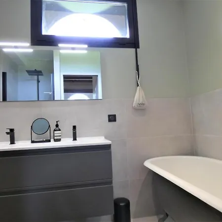 Les Ecuries Du Chateau