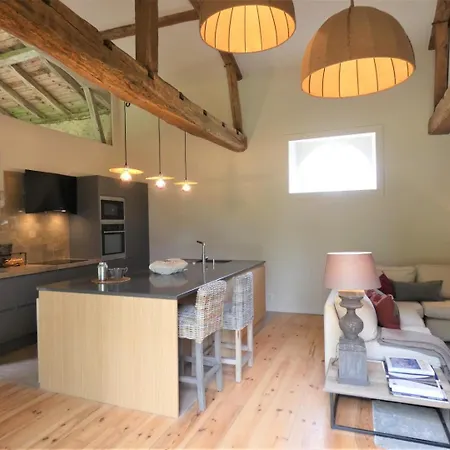 Les Ecuries Du Chateau Semesterbostad *